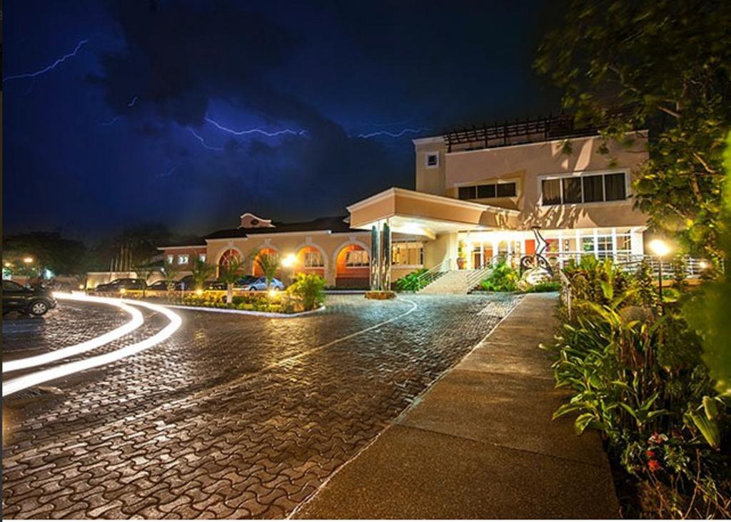 Golden Bean Hotel Kumasi Exterior photo